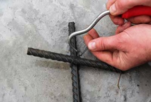 Как вязать арматуру крючком — пособие для начинающих - «Строительство»